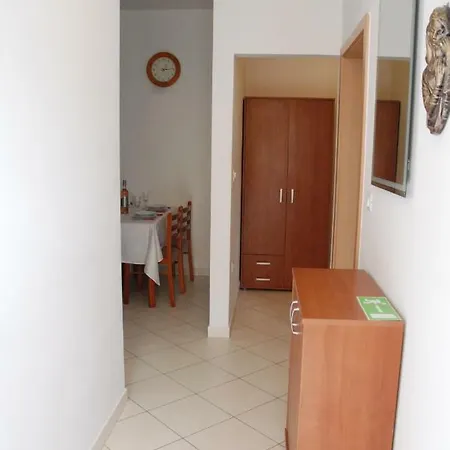 Radin Πανσιόν 3*