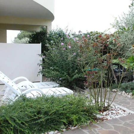 Radin Πανσιόν