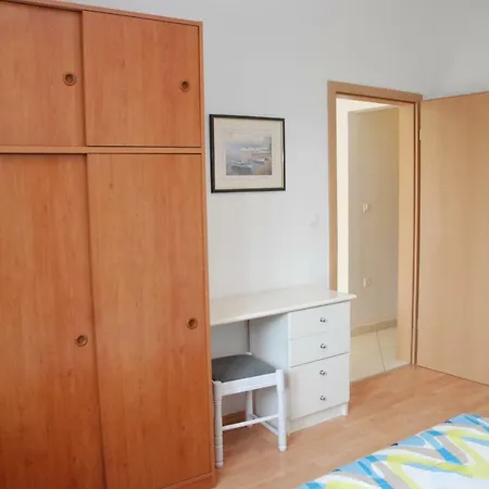 Radin Πανσιόν 3*